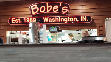 Bobe's Pizza Express food