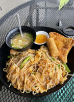 Manee Thai food