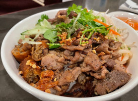 Huong Tra food