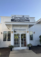 Glenwillow Grille outside