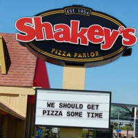 Shakey's Pizza Parlor food