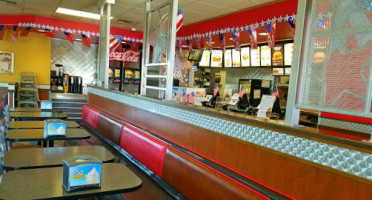 Carl's Jr. inside