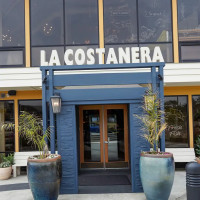 La Costanera food