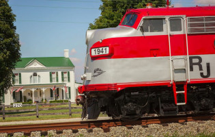 My Old Kentucky Dinner Train inside