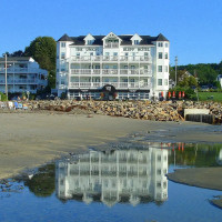 The Union Grill - The Union Bluff Hotel outside