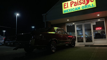 El Paisaje Mexican Grill outside