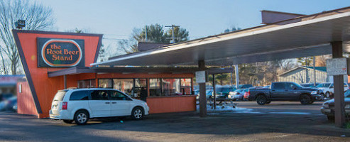 The Root Beer Stand Westnedge outside