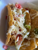 Los Caporales Taqueria food