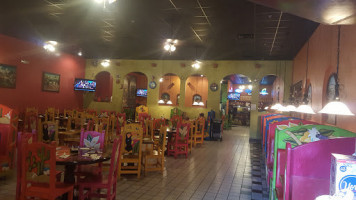 Casa Blanca Mexican inside