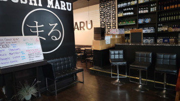 Sushi Maru outside