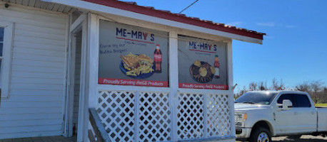 Me-maw's Cajun Cuisine food