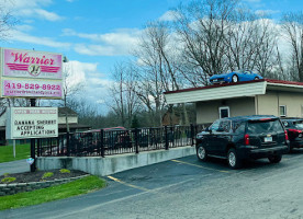 Warrior Pizza And Ice Cream outside