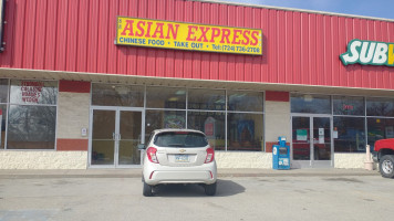 Asian Express outside