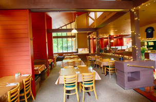 Sparta's Pizza Pasta House In Bothell inside