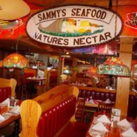 Sammy's Fish Box inside