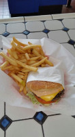 Zogo's Burgers food