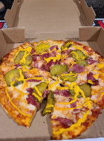 Chico's Pizza Parlor food