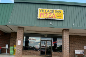 Village Inn Pizza outside