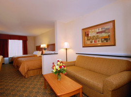 Comfort Suites inside