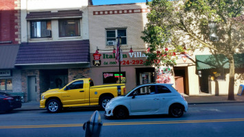 Italian Village Pizza outside