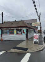 Woodlawn Diner outside