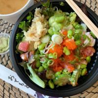 Poke Wave food