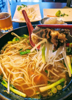 Pho T&n food