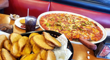 Shakey's Pizza Parlor food