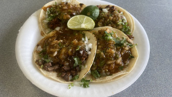 Borrego's Tacos food