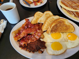 White Cloud Diner inside