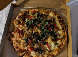 Pizza Studio food