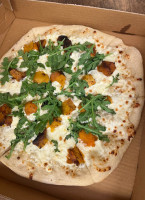 Ajo Pie Artisan Pizza food