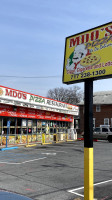 Mdo's Pizza 2 outside