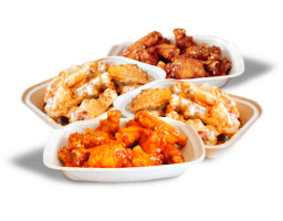 Detroit Wing Company (28th E Beltline) food