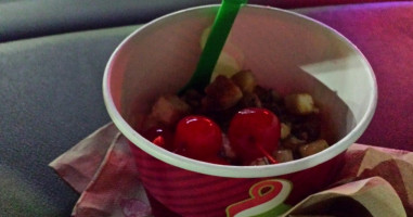 Menchie's food