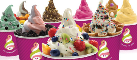 Menchie's Frozen Yogurt food