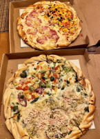 Lake Tahoe Pizza Company food