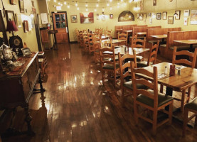 Don Tomasso's Italian Kitchen inside