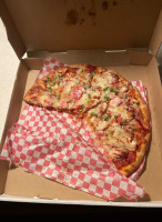 Draft Pic's Pub-grub Pizza food