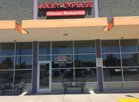 Lucky Express outside