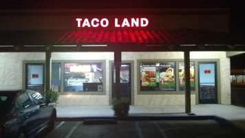 Taco Land outside