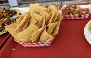 Tacos El Grullense inside