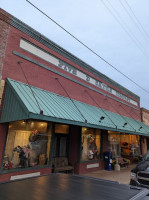 Five D Cattle Company Steak House Meat Market outside