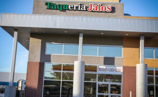 Taqueria Jalos outside