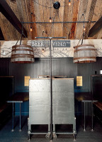 Rek'-lis Brewing Company inside