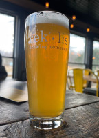 Rek'-lis Brewing Company food