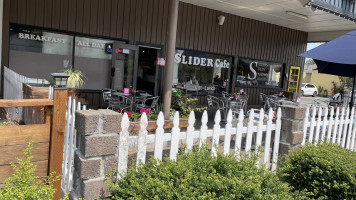 The Slider Cafe outside