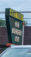 The Hih Burger outside