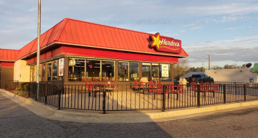 Hardee’s outside