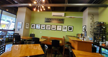 Mickey's Cafe Organics inside